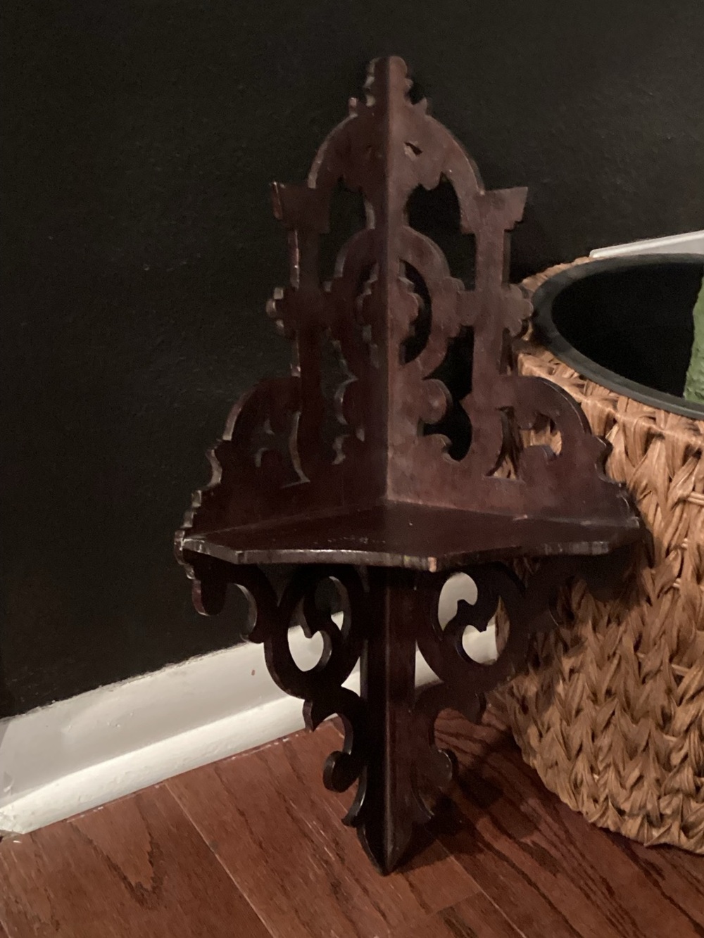 vintage Victorian-style fretwork corner wall shelf